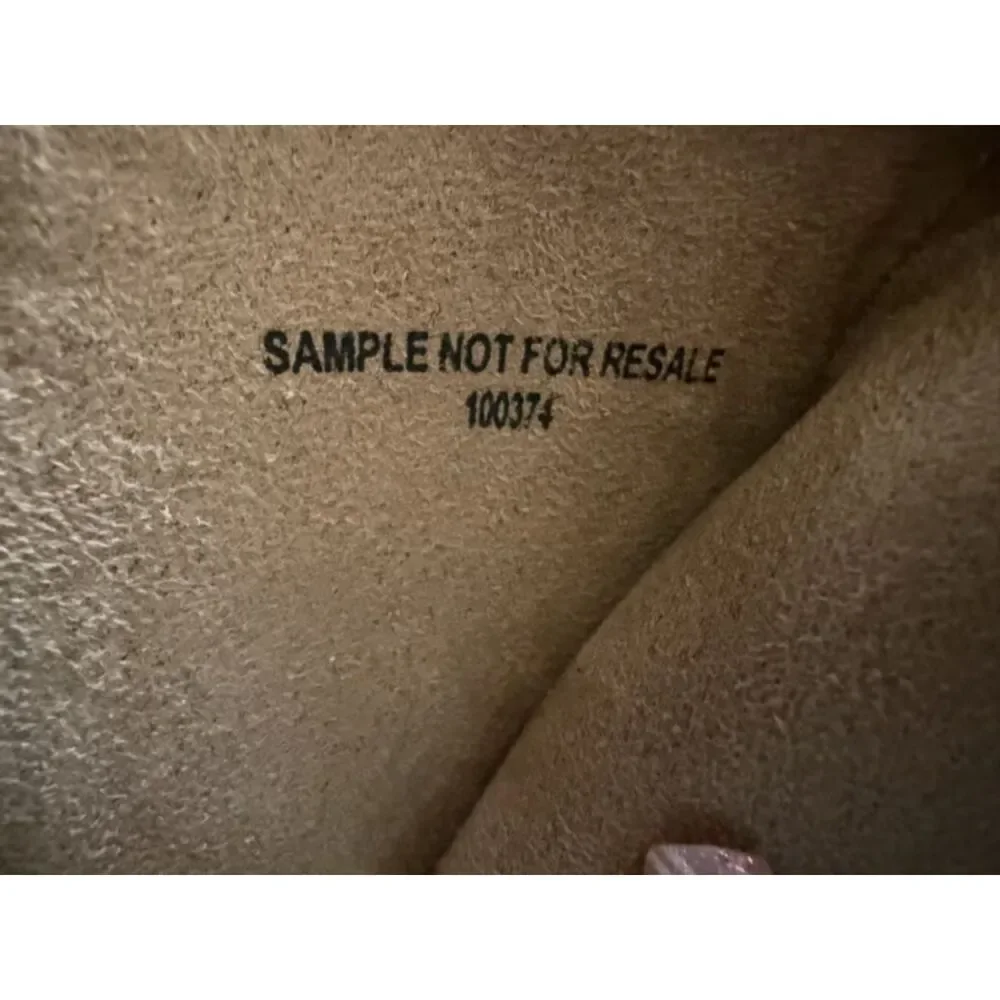 TOMS Astrid Taupe Suede Chelsea Lug Sole Ankle Boots Women’s 7 NWOB Sample
